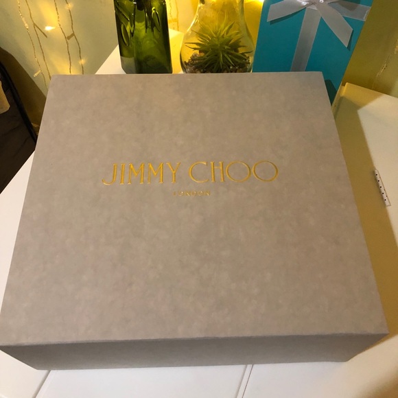 Jimmy Choo box + original tissues - Picture 2 of 2